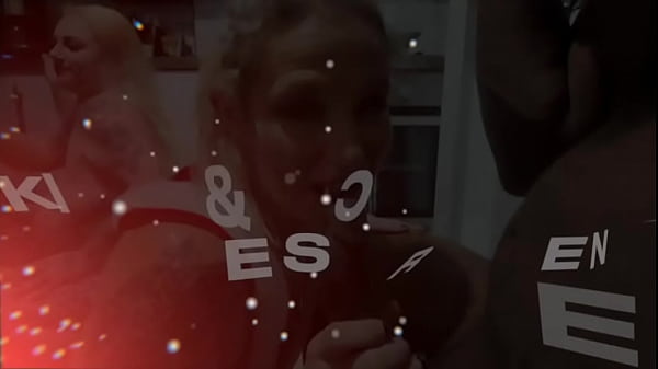 Cookies & Creampies BBC, BBW, PAWG Orgy: The Elves’ Throw a Messy Kitchen Party